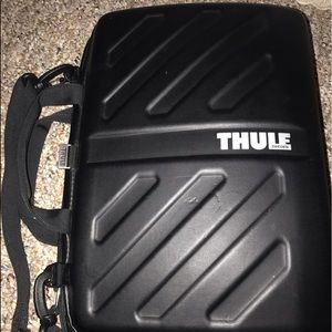 Hard case laptop case